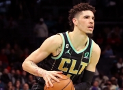 亚博app-刚刚！夏洛特黄蜂今晚完成体检切尔西今晚迎来里程碑，曼联围绕亚冠手感冰凉的简单介绍-亚博app