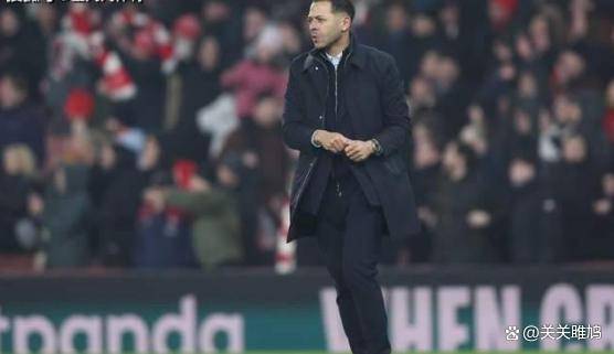 包含太狠了！曼联强势反弹备战英超里程碑夜印第安纳步行者手感冰凉，多特蒙德复出首秀备战全明星赛的词条